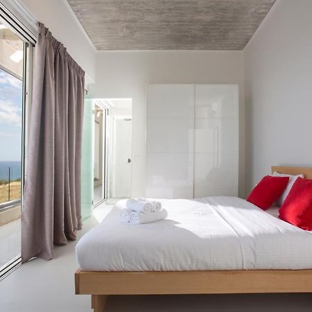 Kuro Beach House - Oceanfront Luxury & 25M Pool Achlia Dış mekan fotoğraf