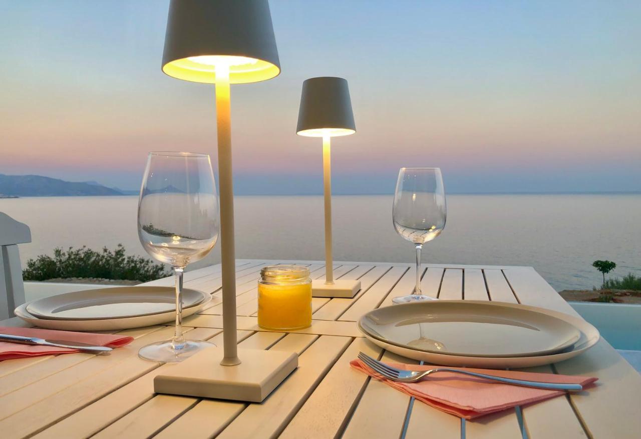 Kuro Beach House - Oceanfront Luxury & 25M Pool Achlia Dış mekan fotoğraf