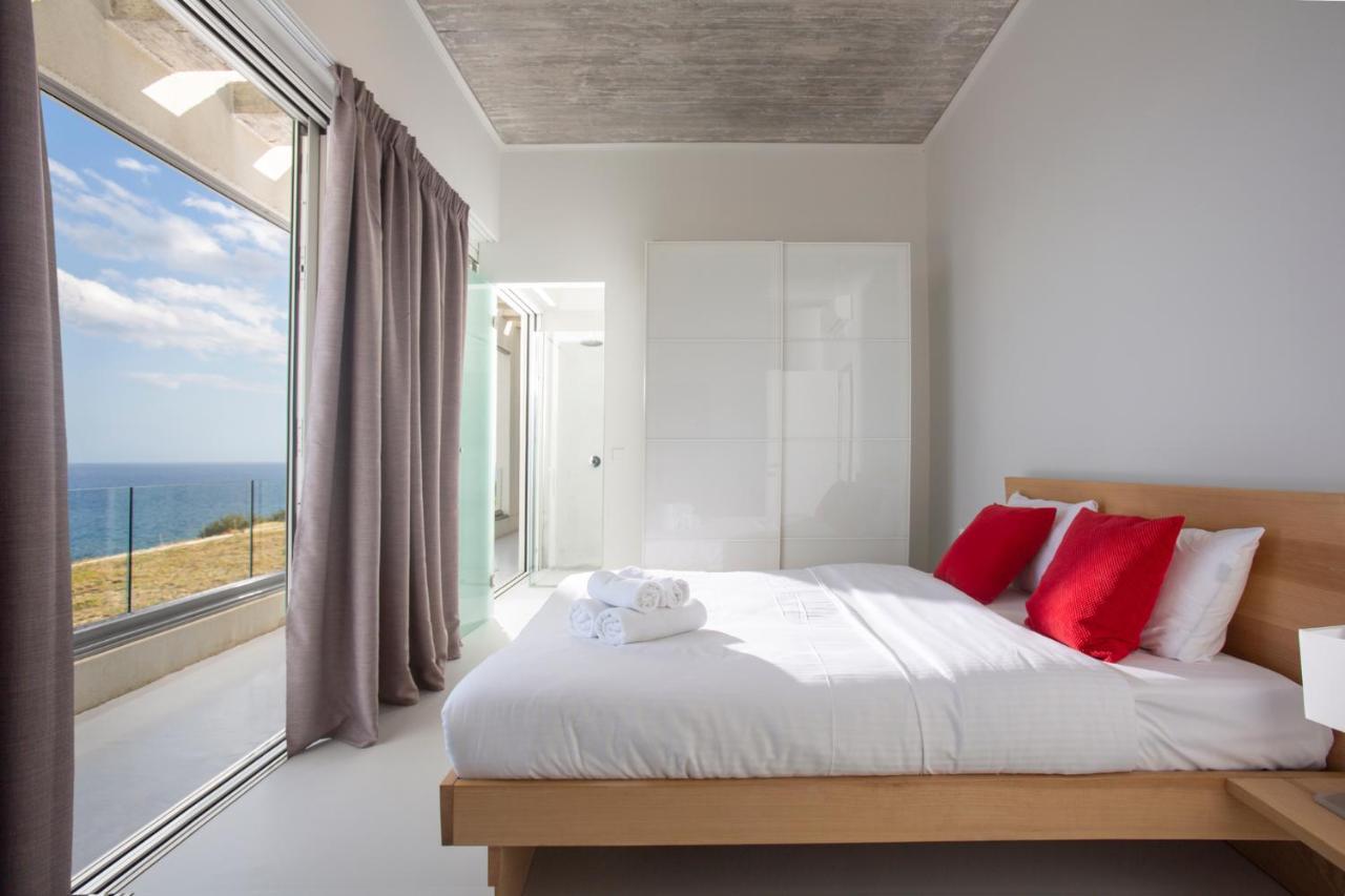 Kuro Beach House - Oceanfront Luxury & 25M Pool Achlia Dış mekan fotoğraf