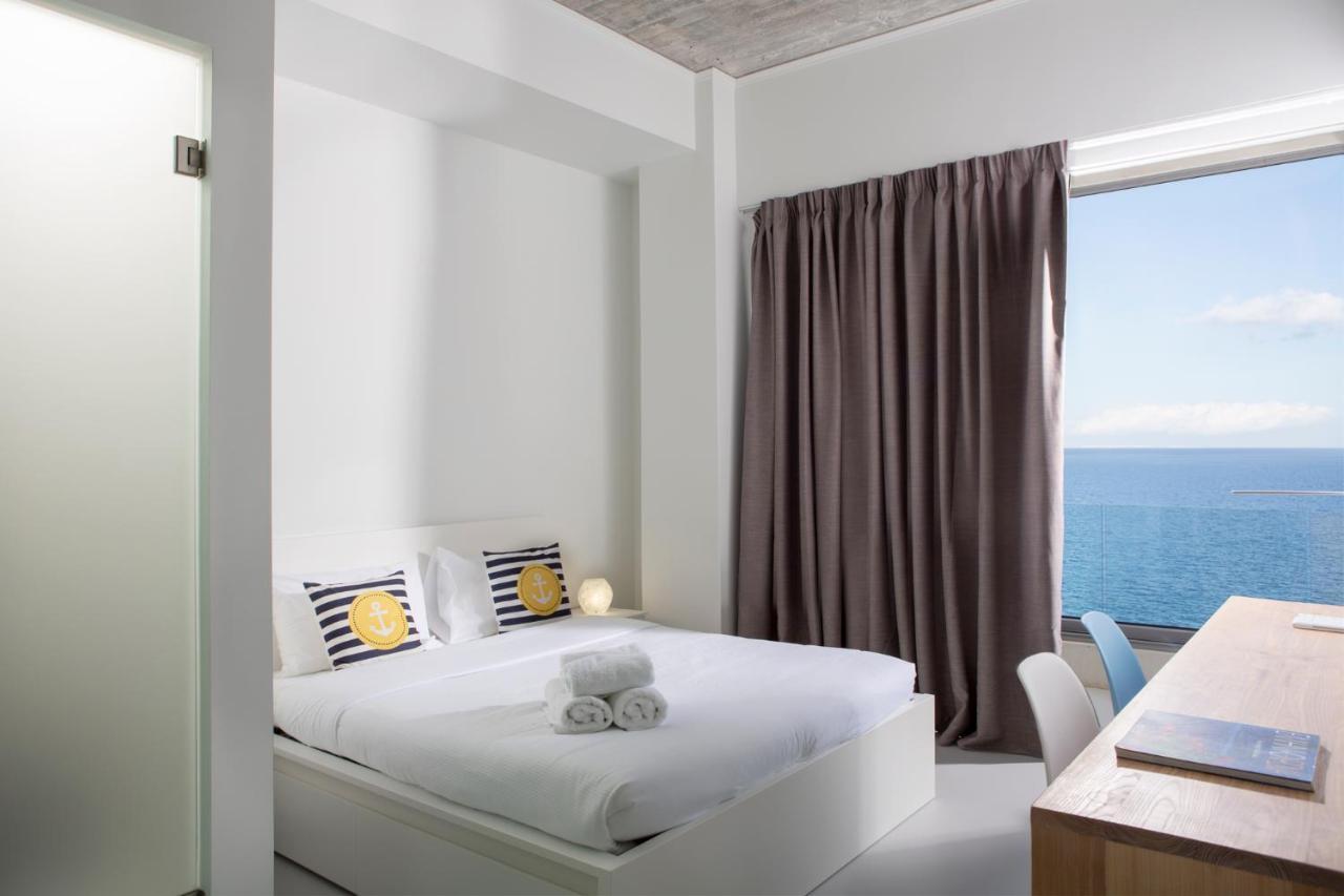 Kuro Beach House - Oceanfront Luxury & 25M Pool Achlia Dış mekan fotoğraf